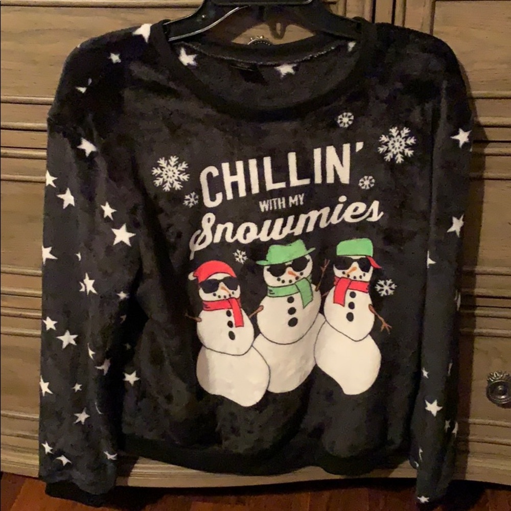 Fuzzy ugly sweater size M never worn!